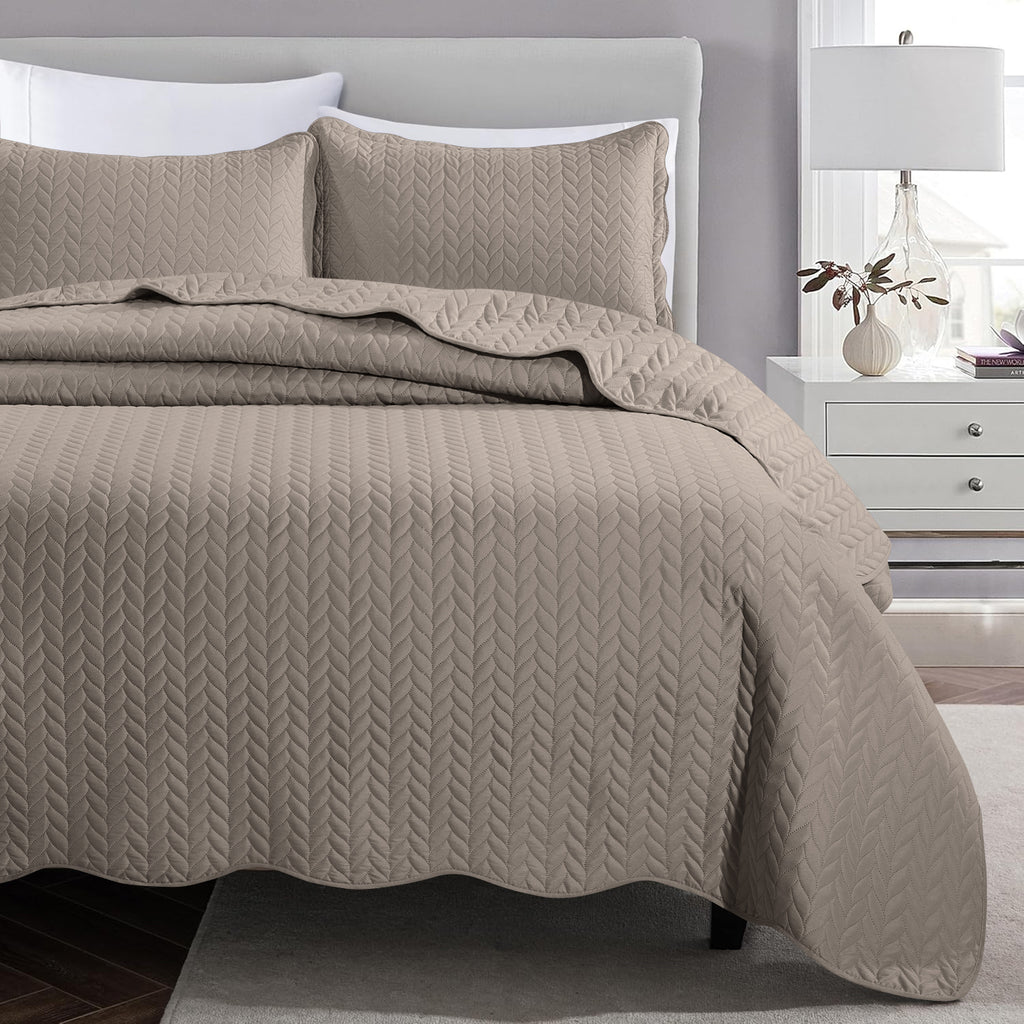 Microfiber Quilt Bedspread Set All Season Lightweight – Soft Breathable Quilted Coverlet Twin Full Queen King 16 Colors Machine Washable