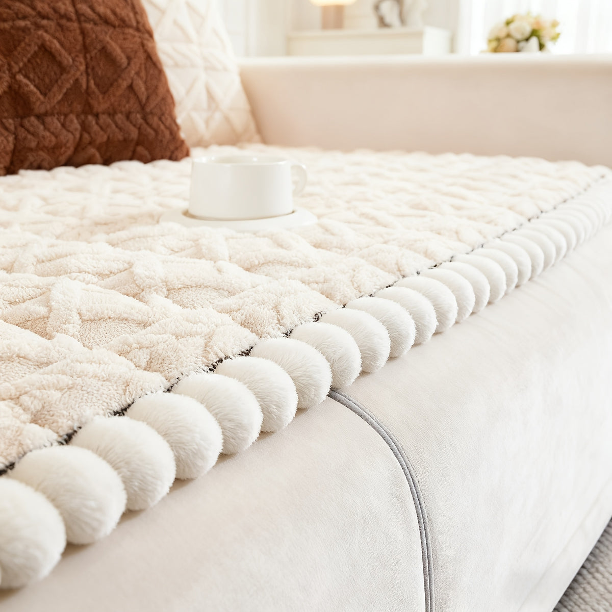 Fluffy Pet Sofa Cover Anti-Slip Universal Couch Pad – Thickened Plush Bohemian Couch Protector Machine Washable, 3 Sizes, Living Room Bedroom Office