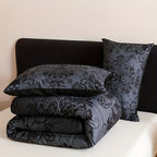 Skull Quilt Set 3 Pcs – Black & Gray Digital Print Comforter with 2 Pillowcases, 180GSM Soft Breathable Bedding for Twin Full Queen King Dorm & Bedroom Decor