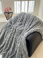 Super Soft Fuzzy Plush Throw Blanket 100% Polyester Lightweight Queen Size Bed Blanket for Women Bedroom Spring Summer 4 Colors 4 Sizes