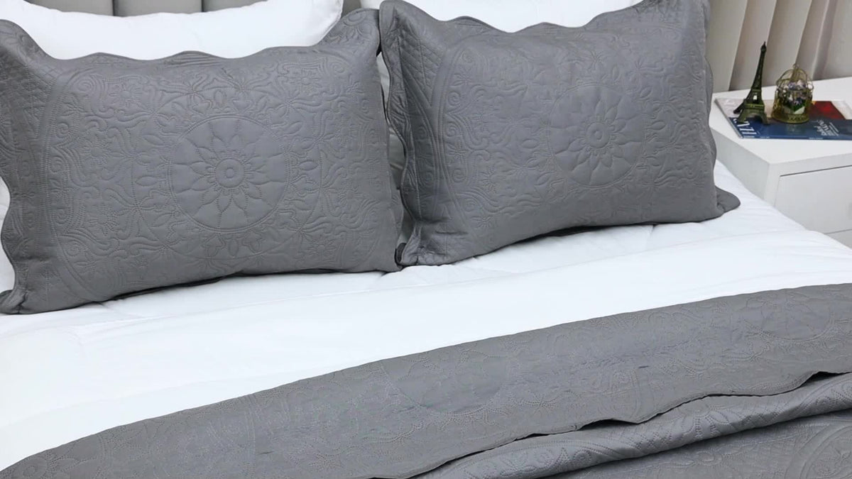 Luxury Quilted Bedspread Set 3 Piece Floral Coverlet with Pillow Shams Breathable Lightweight All Season - Twin Queen King California King 16 Colors