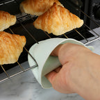 Thickened Oven Mitts Heat Resistant Gloves for Kitchen Baking Grilling BBQ - Waterproof Breathable Microwave Oven Gloves with Non-Slip Grip for Cooking