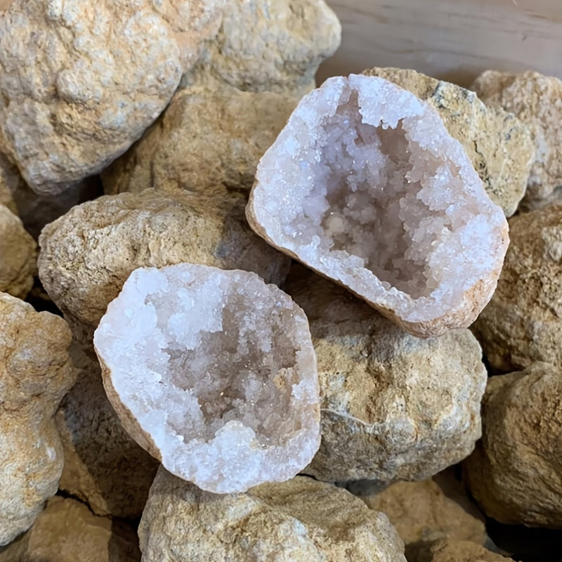 Natural Raw Crystal Stones Bulk Set 20-50pcs – Moroccan Agate Quartz Geode Rough Mineral Specimens, Crystal Cluster Cave Collection for Home Decor, Office Display & Crystal Collectors
