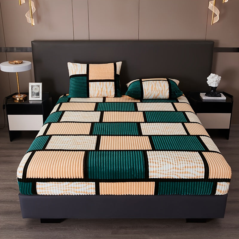 Velvet Fitted Sheet Geometric Checkered Flannel Microfiber Soft Skin-Friendly Machine Washable All-Season Twin Full Queen King Smoke Brown Rock Ash