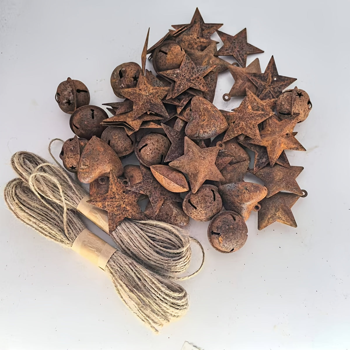 62-Piece Rustic Christmas Iron Bells Craft Kit – Vintage Heart, Star & Round Bells with Iron Stars & 2 Rolls of Rope for Christmas Tree, Wreath, Party & Home Decor DIY Crafts