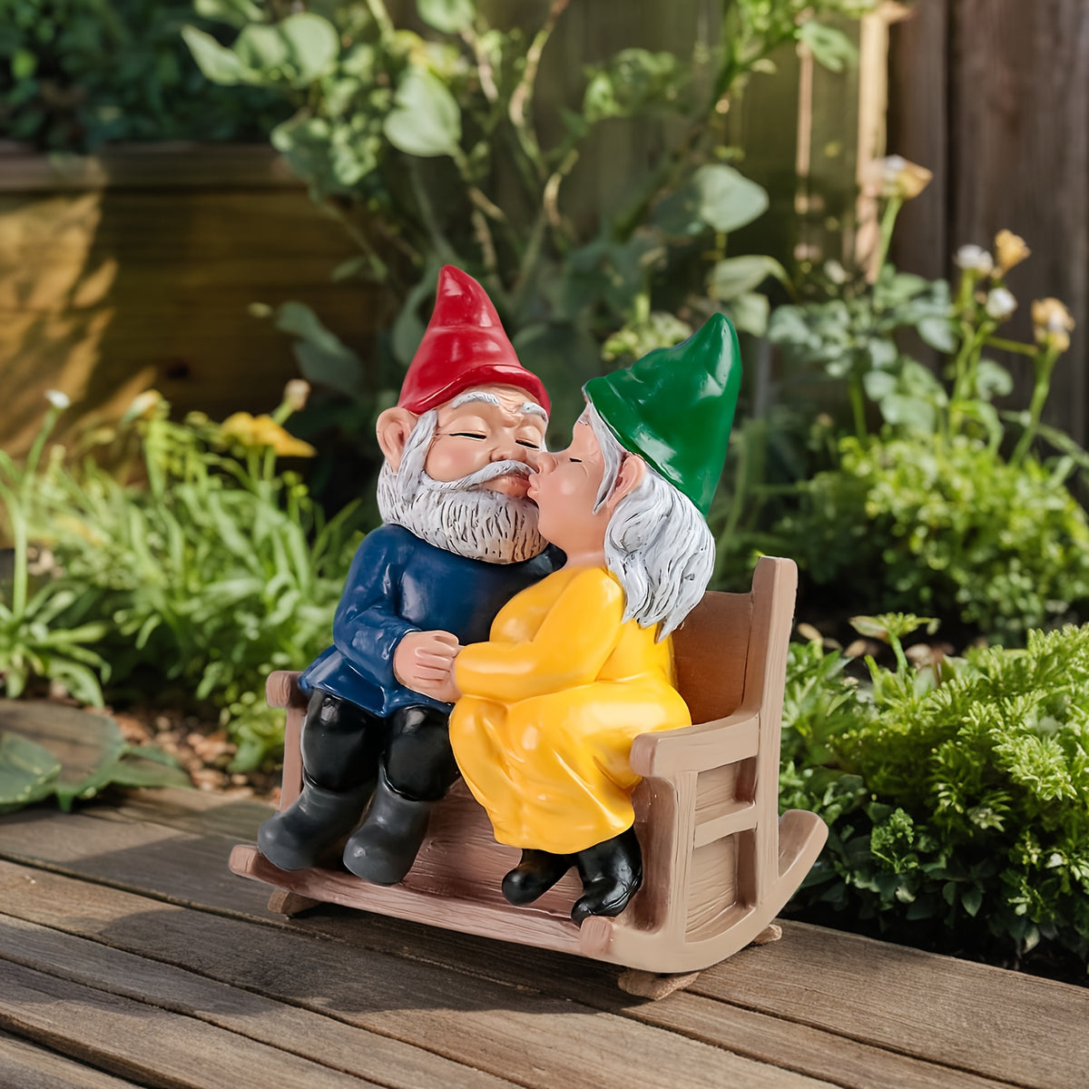 Kissing Couple Gnome Statue – Cute Garden Gnome Figurine for Indoor & Outdoor Decor | 5"L x 3.5"W x 6"H Romantic Gnome Sculpture | Valentine's Day, Wedding & Anniversary Gift