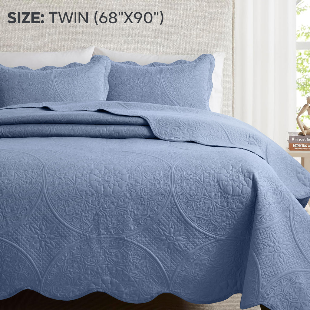 Luxury Quilted Bedspread Set 3 Piece Floral Coverlet with Pillow Shams Breathable Lightweight All Season - Twin Queen King California King 16 Colors