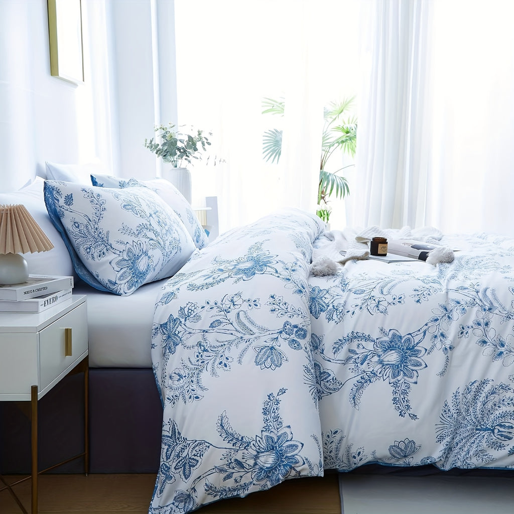 Soft Floral Comforter Set 3-Piece Easy Care – Lightweight Breathable All-Season Quilt with Pillowcases, Light Blue, White & Beige, Bed in a Bag Twin Queen King
