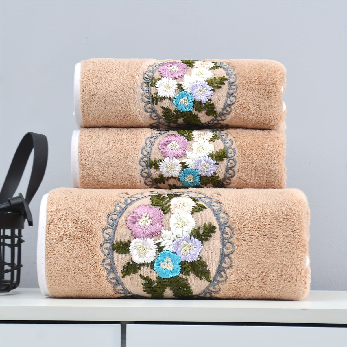 Embroidered Flower Towel Set 3 Piece – Soft Absorbent Bath Towel & 2 Face Towels – Skin-Friendly Polyester Blend, Home & Beach Use, White, Blue, Pink, Gray