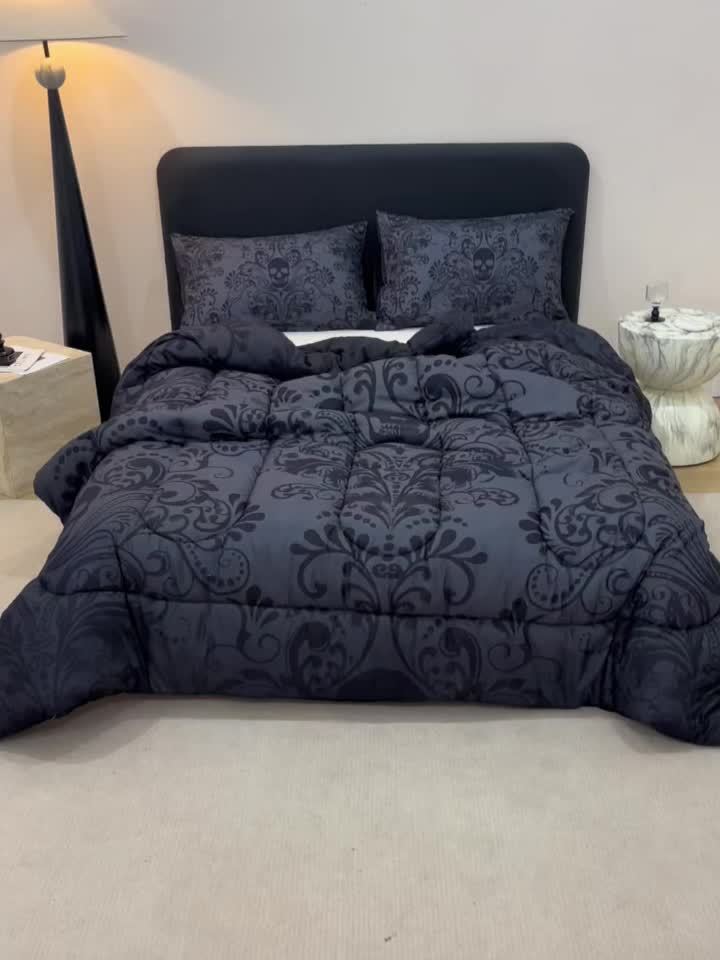 Skull Quilt Set 3 Pcs – Black & Gray Digital Print Comforter with 2 Pillowcases, 180GSM Soft Breathable Bedding for Twin Full Queen King Dorm & Bedroom Decor