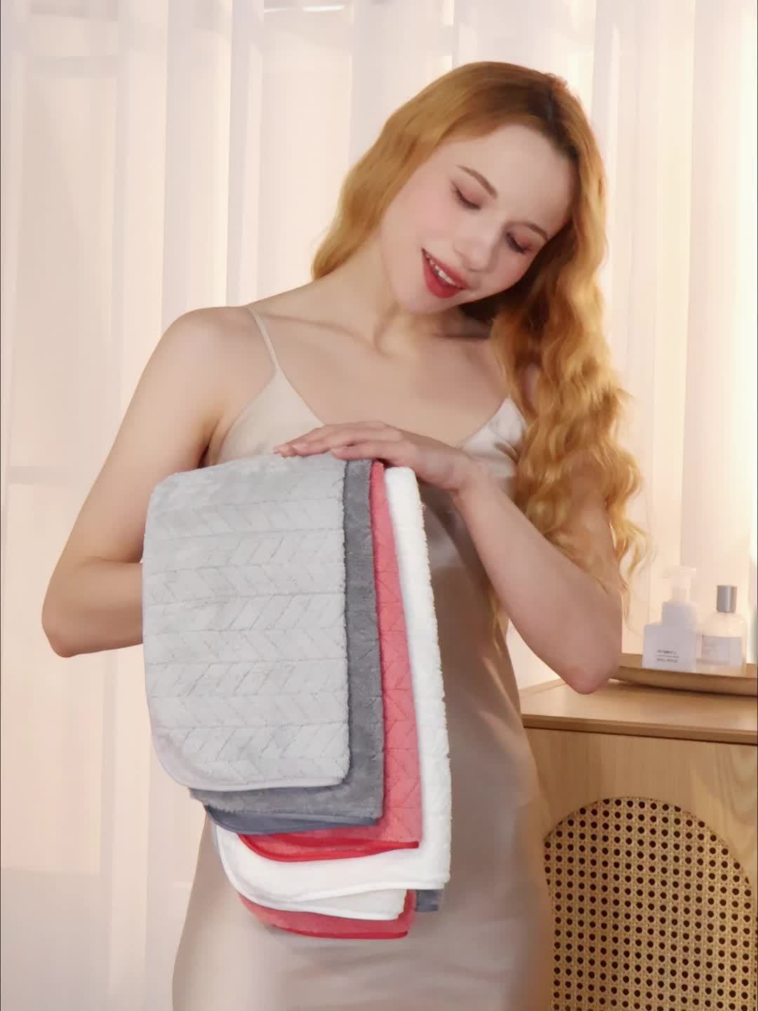Quick-Dry Multipurpose Towel Set of 4 – 13.4×29.1 Inch Soft Lint-Free Towels for Bathroom, Kitchen, Face Washing & Car Cleaning | Multi-Color Options