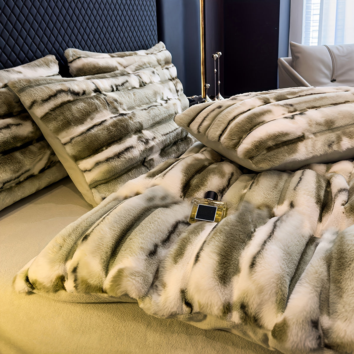 Faux Rabbit Fur Throw Blanket – Double Layer, Thick & Warm, Fluffy Luxury Blanket in Gradient Colors | 3 Sizes: 40x60, 60x80 & 90x108 Inch | Cozy for Sofa, Bedroom & Living Room | Perfect Winter Gift