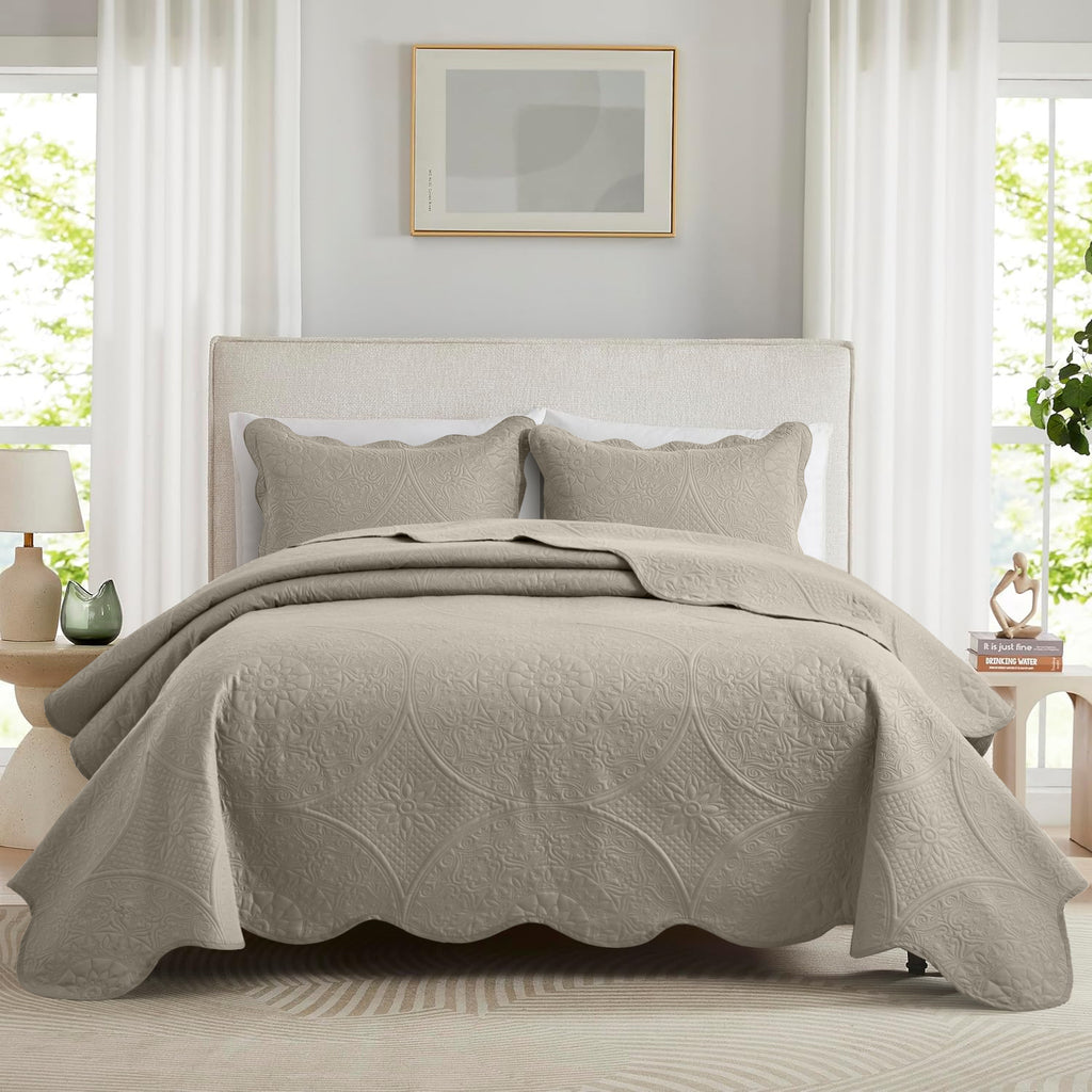 Luxury Quilted Bedspread Set 3 Piece Floral Coverlet with Pillow Shams Breathable Lightweight All Season - Twin Queen King California King 16 Colors
