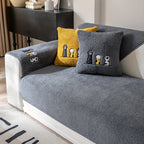 Sherpa Sofa Cover with Cat Paw Embroidery – Thick Plush Non-Slip Couch Slipcover, Pet-Friendly & Machine Washable Furniture Protector