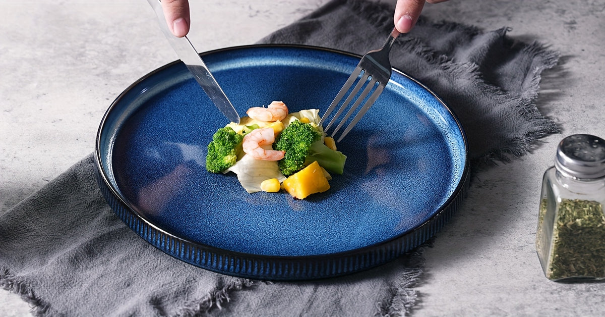 12-Piece Stoneware Dinnerware Set for 4 – Reactive Glaze Plates & Bowls, Lead-Free, Microwave & Dishwasher Safe, Raised Stripe Edge Design (Cappuccino White or Vanilla White)