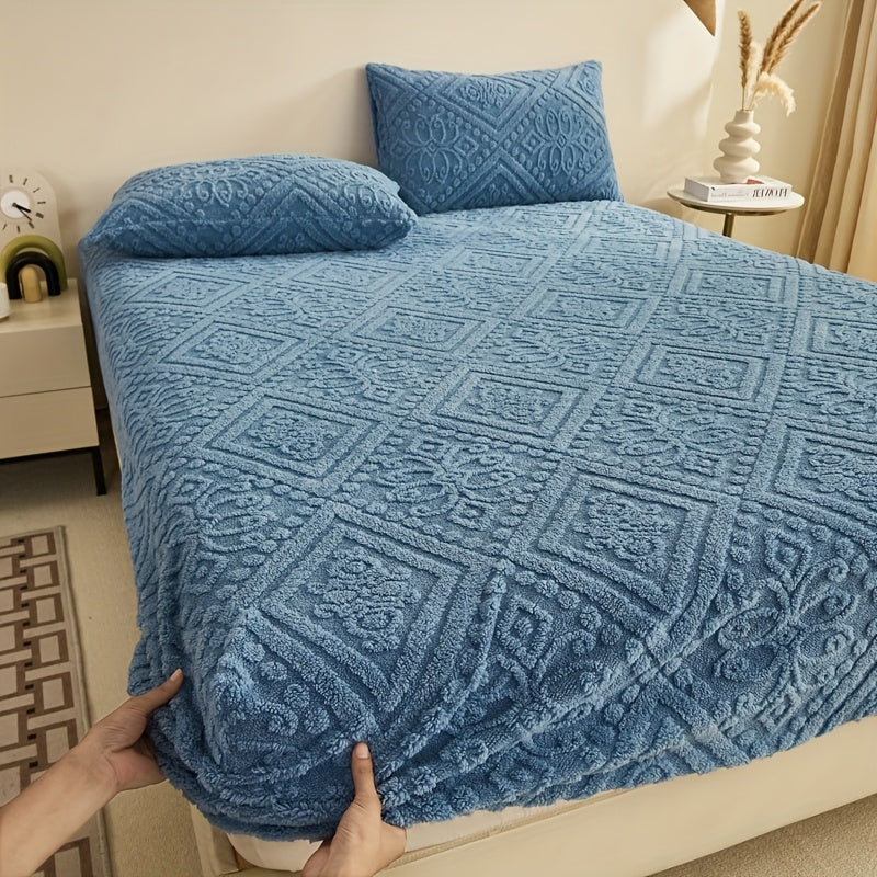 Flannel Fitted Sheet Queen King – Super Soft Warm Deep Pocket Bed Sheet for Fall Winter Spring, Luxurious Cozy Fleece Bedding, 12-Inch Deep Pocket, Secure Mattress Fit, No Pillowcases Included
