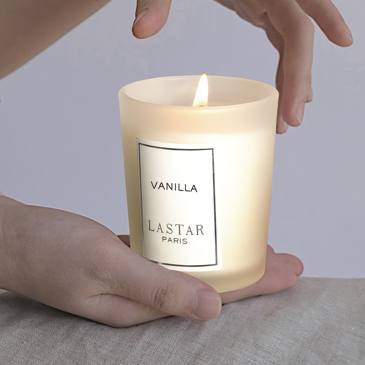 Vanilla Scented Candle Soy Wax Elegant Round Jar with Glitter Accents 70g Long-Burning Home Hotel Wedding Decor Gift for Christmas Valentine's Day Mother's Day