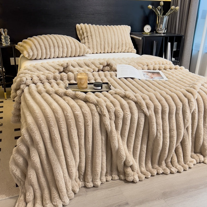 Quilted Anti-Static Thick Throw Blanket – Warm Cozy Twill Weave Bed Blanket in 7 Colors & 4 Sizes for Bedroom, Dorm & Office Nap