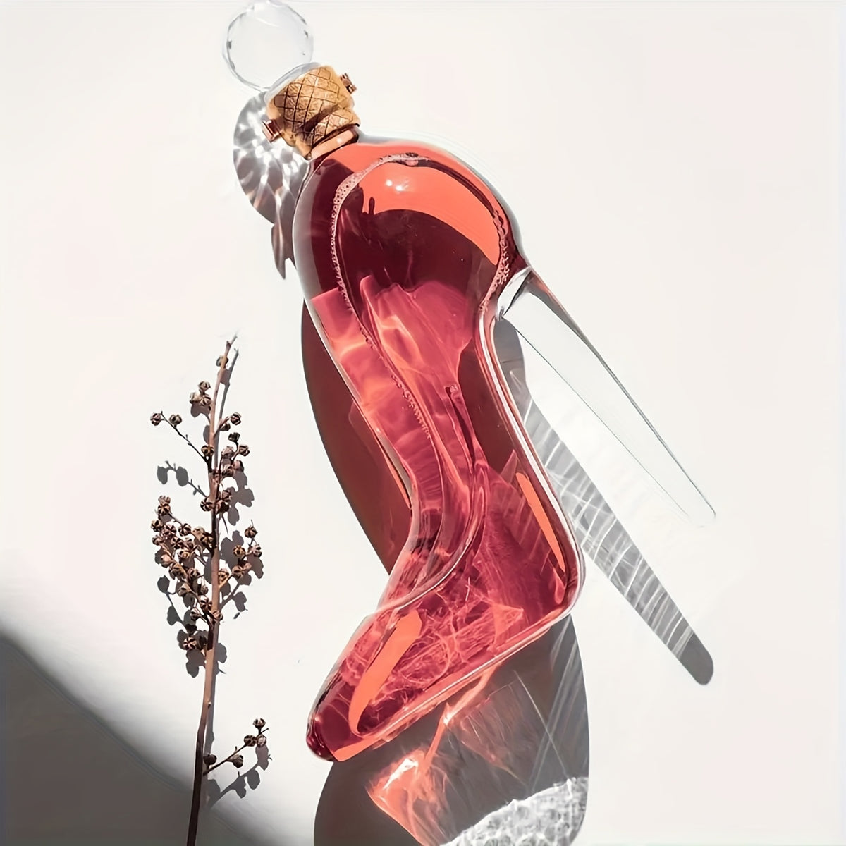 High-Heel Shoe Decanter – Handmade Lead-Free Crystal Glass with Stopper, 750ml Transparent Glossy Wine Decanter for Kitchen, Dining & Home Decor, Valentine’s Day & Holiday Gift