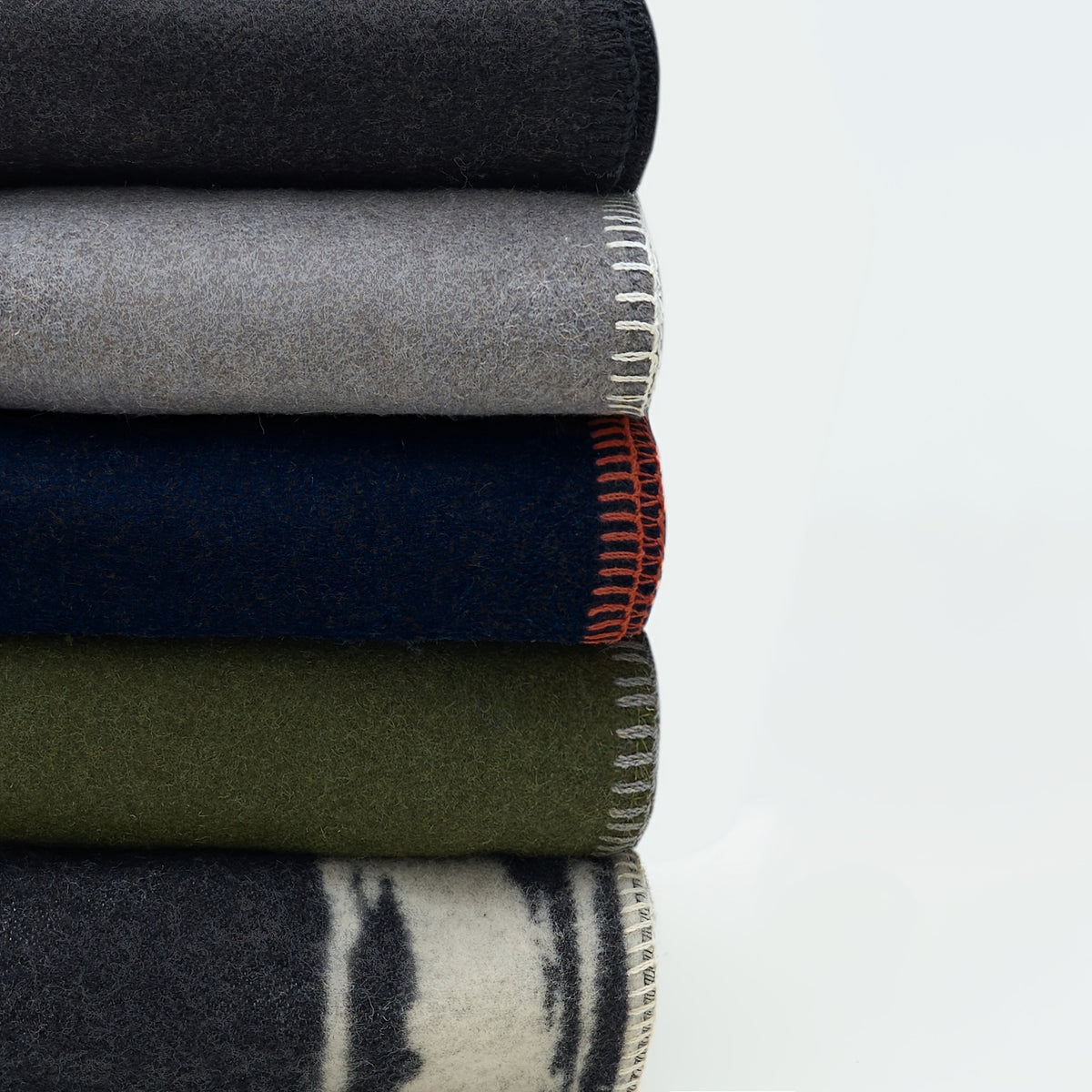 Military Style Camping Blanket – Warm Thick Washable Outdoor Throw for Camping, Sporting Events & Emergency Kits | 8 Colors, 2 Sizes