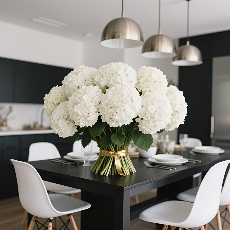 Artificial White Hydrangea Set of 6 UV-Resistant Fake Flowers with Realistic Leaves for Wedding Garden Porch Indoor Outdoor Home Decoration Durable Simulation Floral Decor