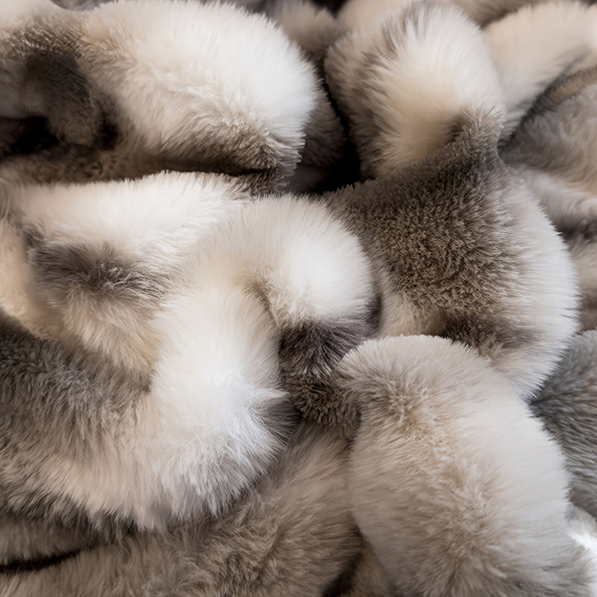 Faux Rabbit Fur Throw Blanket – Double Layer, Thick & Warm, Fluffy Luxury Blanket in Gradient Colors | 3 Sizes: 40x60, 60x80 & 90x108 Inch | Cozy for Sofa, Bedroom & Living Room | Perfect Winter Gift