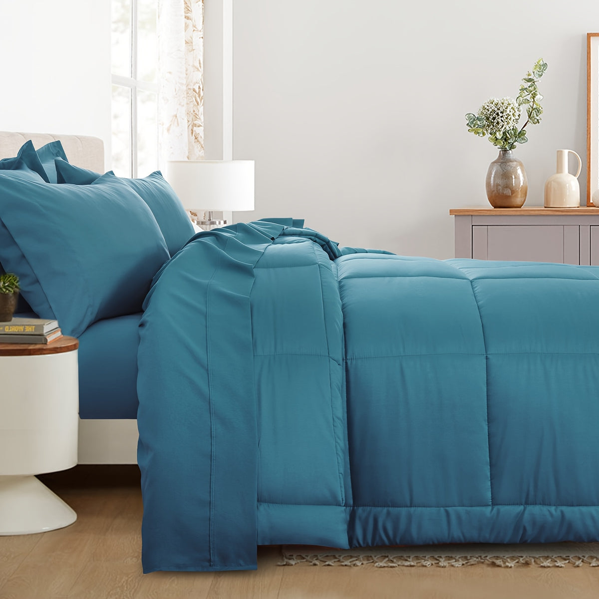 Bed in a Bag Queen 7 Piece Fluffy Comforter Set – Ultra-Soft Microfiber Bedding with Comforter, Fitted Sheet, Flat Sheet & 4 Pillowcases, Hypoallergenic Breathable All Season Bedding Gift for Her