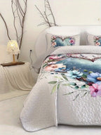 Quilted Quilt Set 2-3 Piece Floral Love Heart Print – Soft Breathable Hypoallergenic Bed Cover with Pillowcases for Twin Full Queen King, Multicolor Bedding