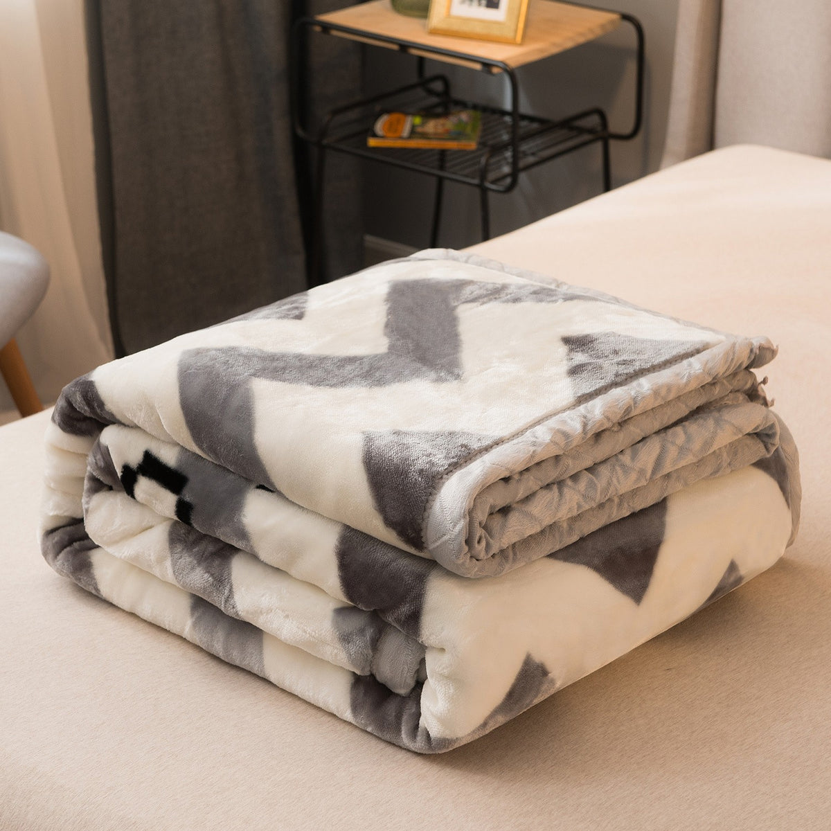 Soft Raschel Throw Blanket – 7 Colors, 2 Sizes, Cozy Knit Blanket for Home Decor, Sofa, Bed, Christmas Gift