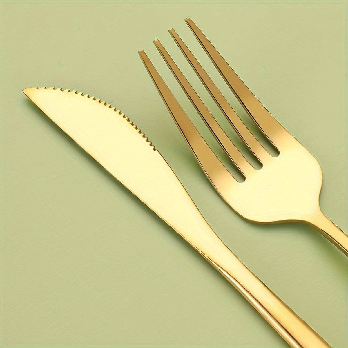 Elegant Golden Stainless Steel Cutlery Set 5-Piece – Knife, Fork, Soup Spoon & Dessert Spoon, Dishwasher Safe, for Home, Restaurant, Wedding & Celebrations