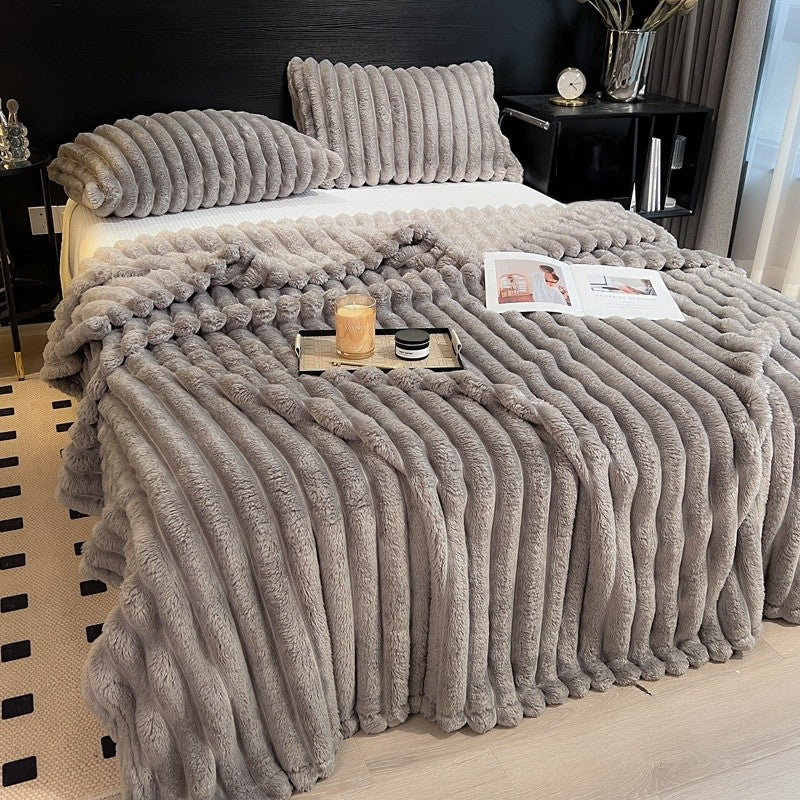 Quilted Anti-Static Thick Throw Blanket – Warm Cozy Twill Weave Bed Blanket in 7 Colors & 4 Sizes for Bedroom, Dorm & Office Nap