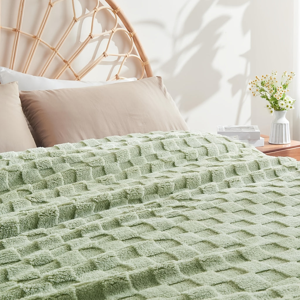 Checkered Fleece Throw Blanket Ultra Soft Cozy Shaggy Jacquard for Couch Bed Bedroom All Season Machine Washable Twin Full Queen
