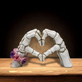 Skull Heart-Shaped Hand Resin Statue – Unique Desktop Decoration, Modern Art Decor & Halloween Decor Figurine, Spooky Gothic Gift