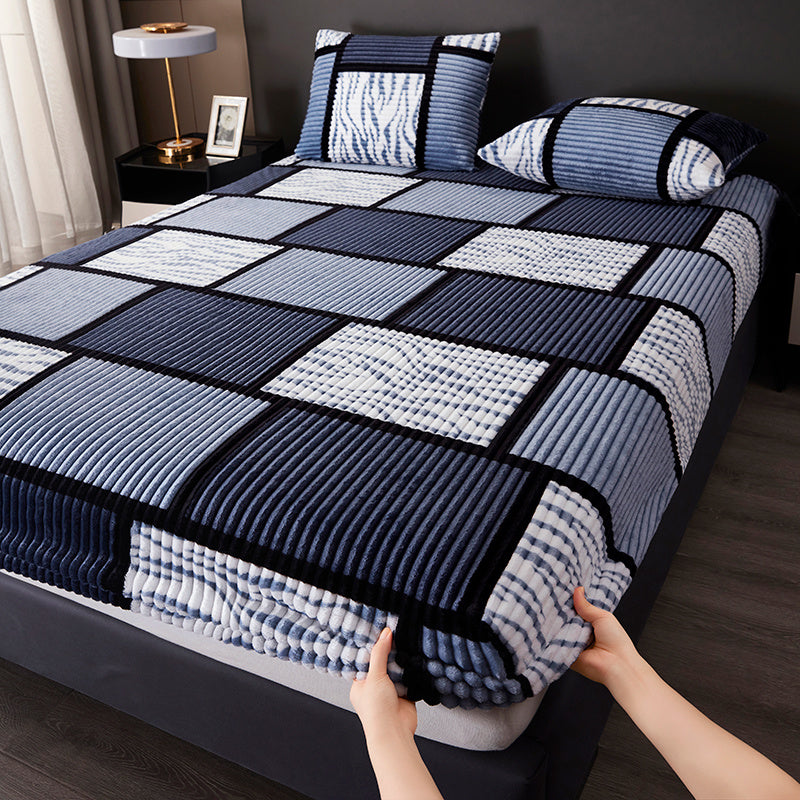 Velvet Fitted Sheet Geometric Checkered Flannel Microfiber Soft Skin-Friendly Machine Washable All-Season Twin Full Queen King Smoke Brown Rock Ash