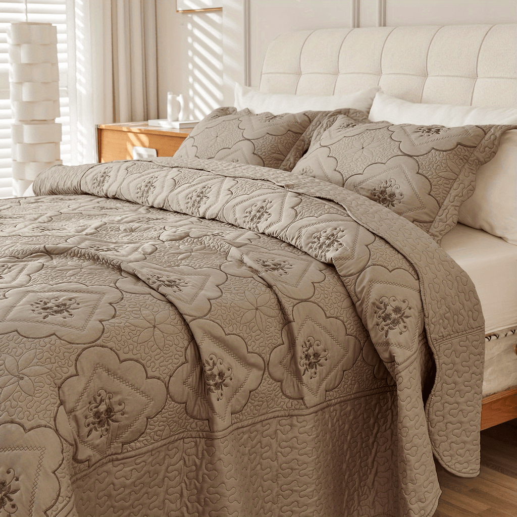 Quilted Embroidered Bedspread Set 3 Pcs – Floral Embroidery, 100% Polyester, Wrinkle-Resistant Lightweight Coverlet for Queen & King Bedroom Decor, 16 Colors