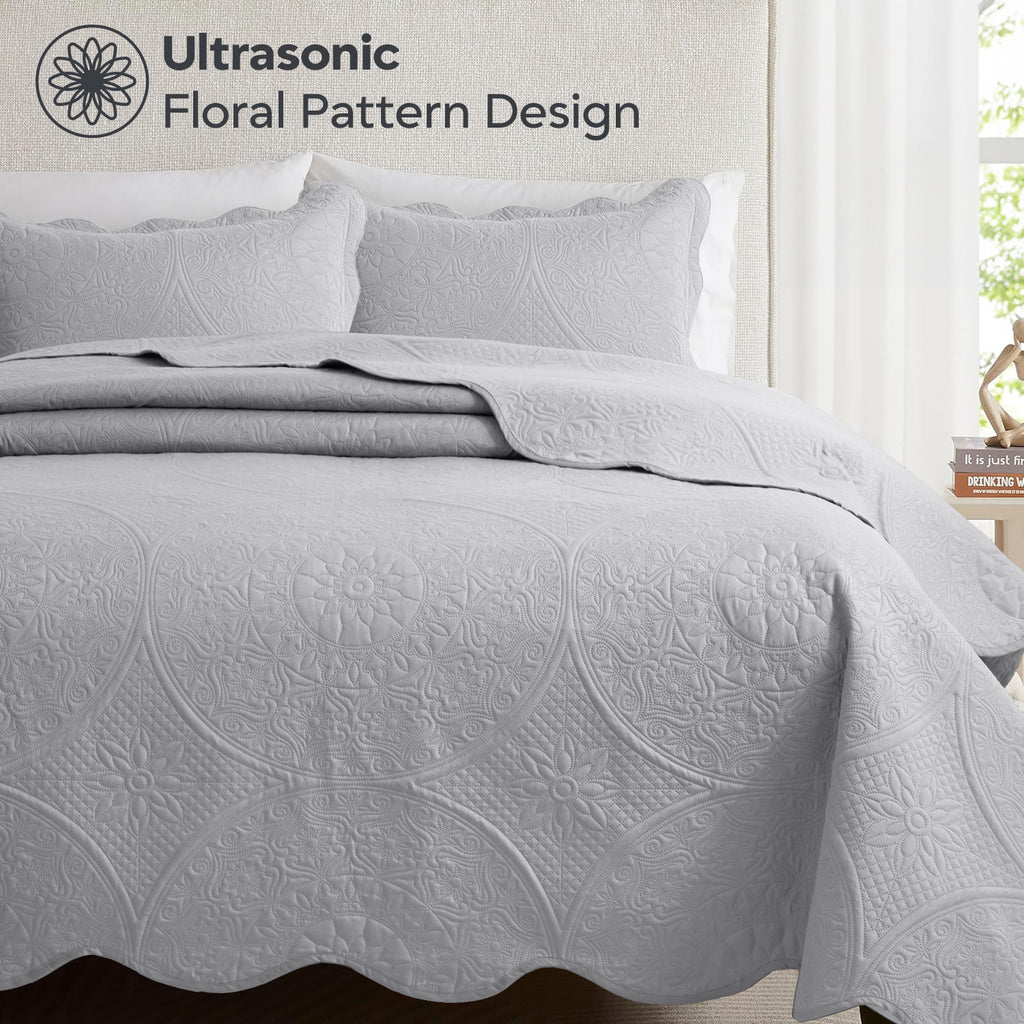 Luxury Quilted Bedspread Set 3 Piece Floral Coverlet with Pillow Shams Breathable Lightweight All Season - Twin Queen King California King 16 Colors