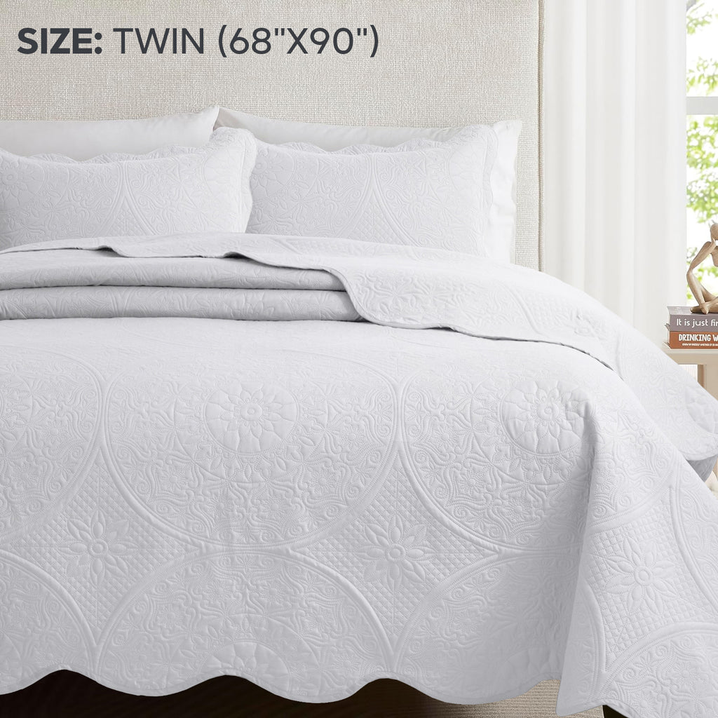 Luxury Quilted Bedspread Set 3 Piece Floral Coverlet with Pillow Shams Breathable Lightweight All Season - Twin Queen King California King 16 Colors