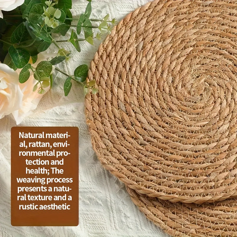 6pcs Natural Rattan Round Placemats 11.8in Heat Resistant Non-Slip Bohemian Wicker Table Mats for Dining Wedding Christmas Thanksgiving