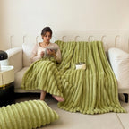 Quilted Anti-Static Thick Throw Blanket – Warm Cozy Twill Weave Bed Blanket in 7 Colors & 4 Sizes for Bedroom, Dorm & Office Nap