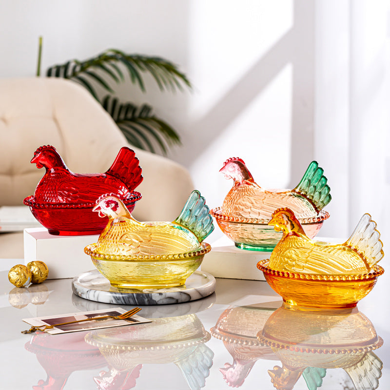 Chicken Shaped Crystal Glass Storage Jar with Lid & Placemat – Candy Colored Decorative Dish for Candy, Snacks, Jewelry & Desktop Decor