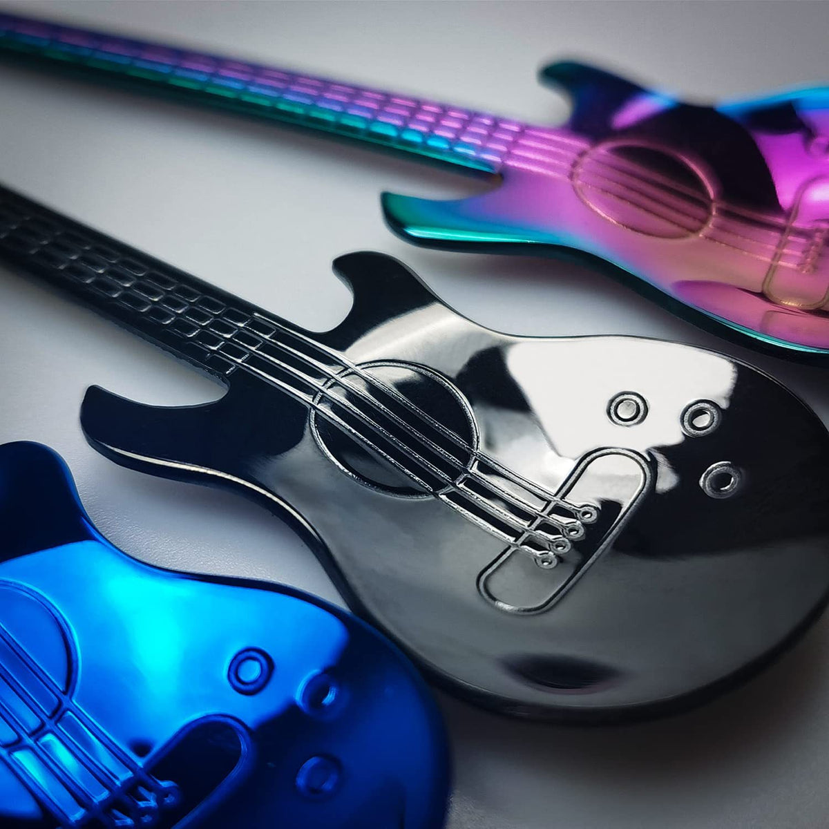Guitar-Shaped Stainless Steel Teaspoon Set of 6 in Random Colors – Food Safe 304 Steel Novelty Coffee Tea Spoons for Music Lovers, Gifts & Fun Table Settings